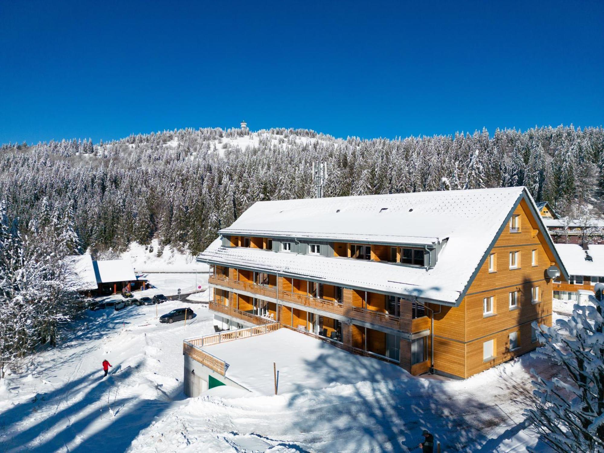 Stube9 Am Feldberg, Direkt An Der Skipiste, Ski In-Ski Out フェルトベルク エクステリア 写真